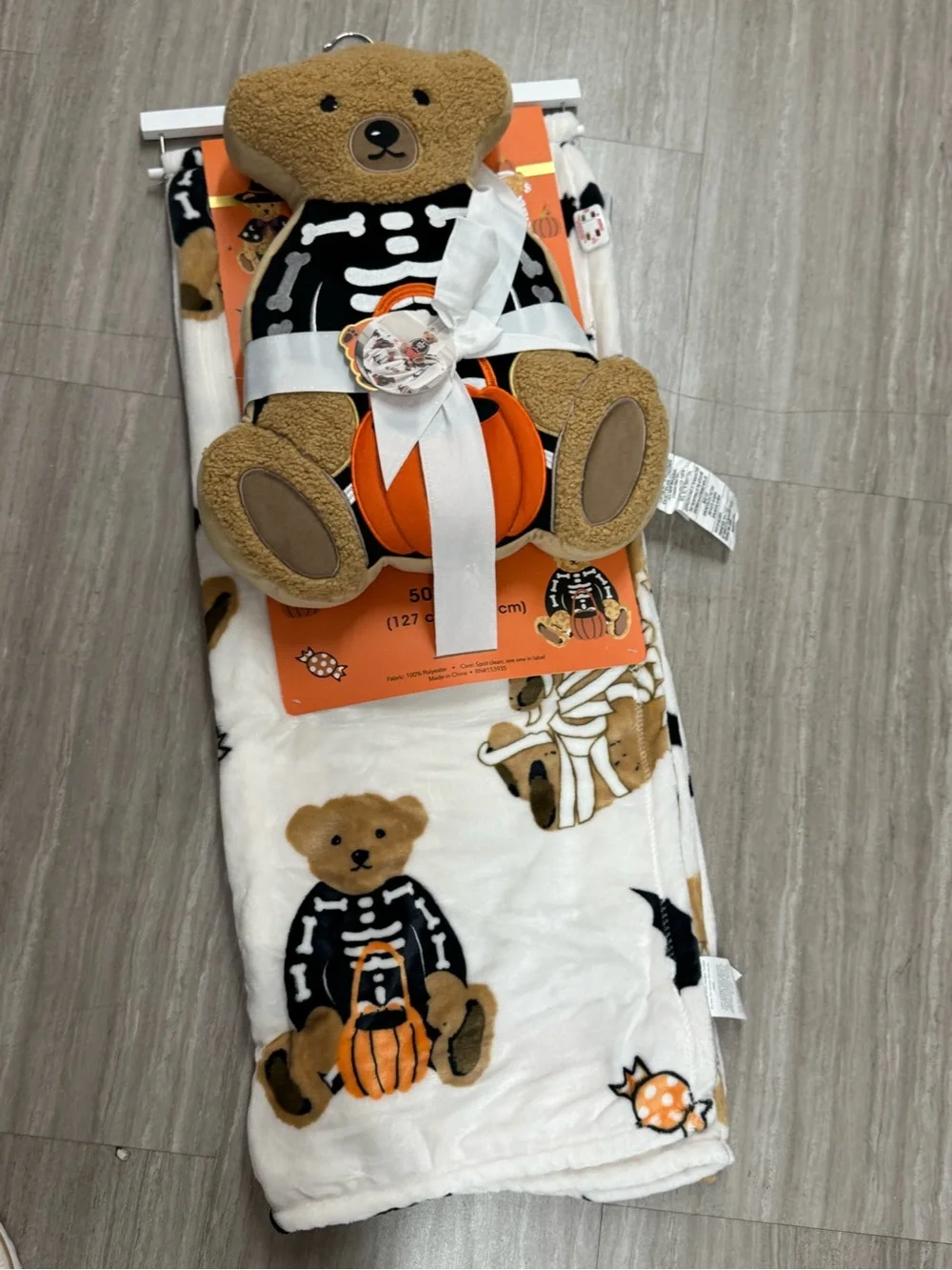 Teddy Bear Halloween Plush Blanket Set - Brown & White